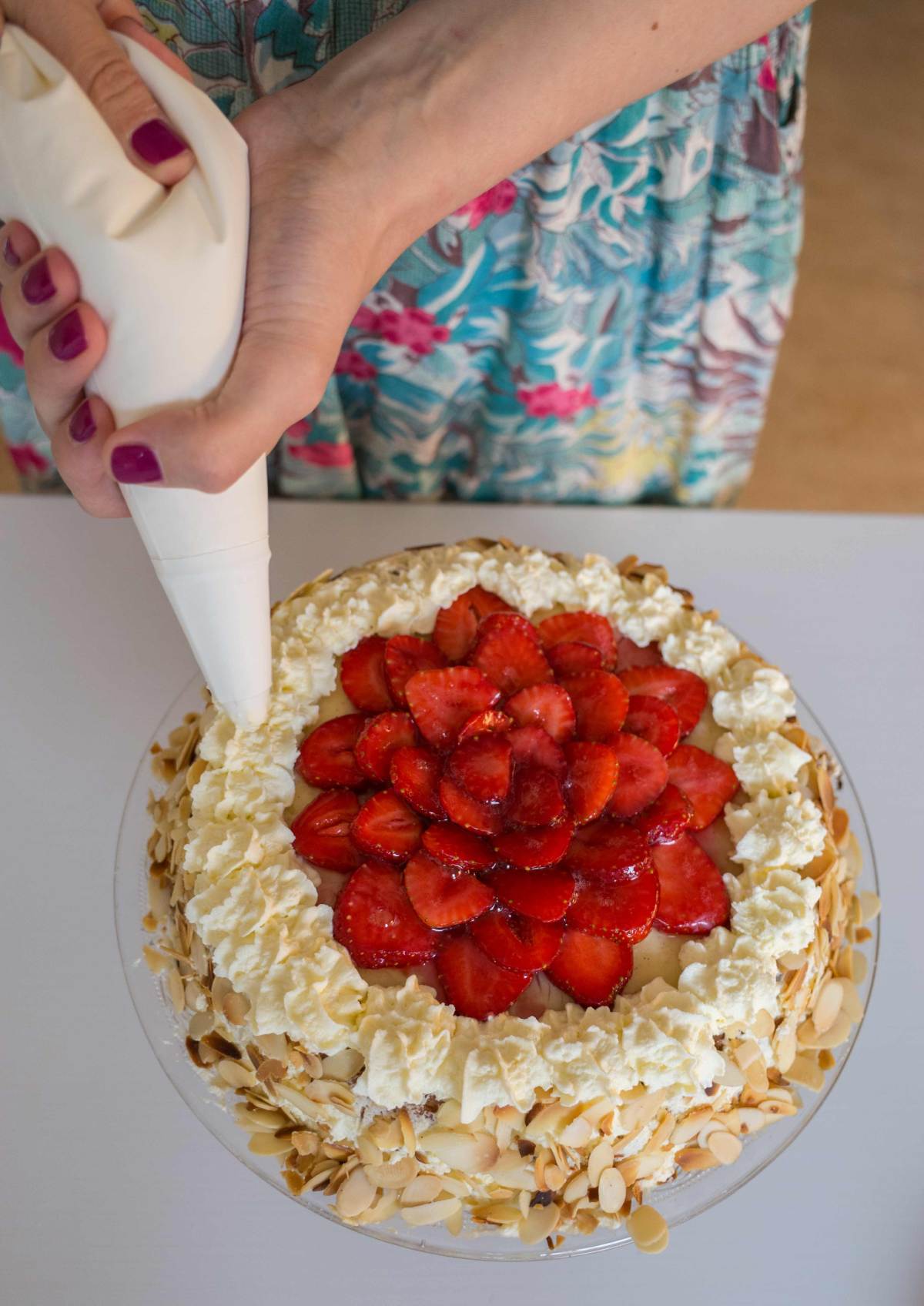 Swedish strawberry cake, baking, blog, recipe, jordgubbstårta, gräddtårta med jordgubbar